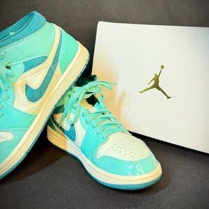 Air Jordan Low 1 Mid SE